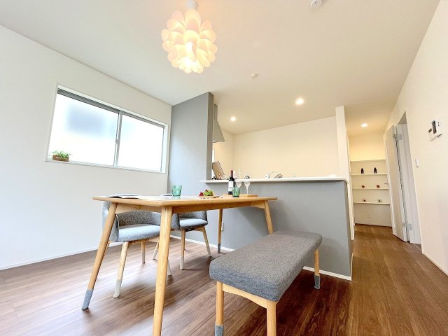 あきる野市野辺　全５棟の居間・リビング