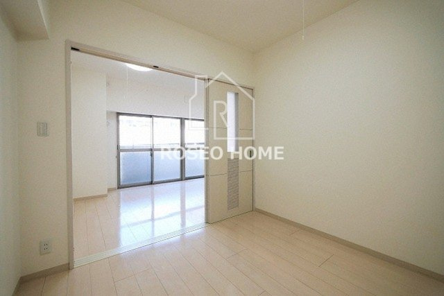 サンカトルの洋室|同マンション別部屋：参考写真