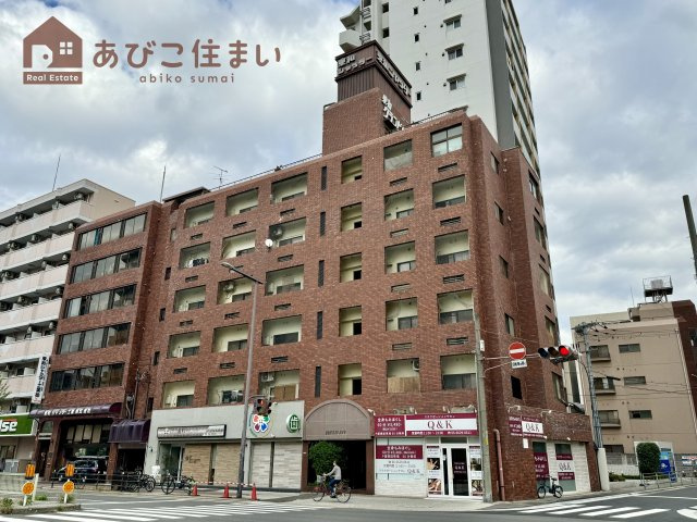 東和グランドハイツの外観