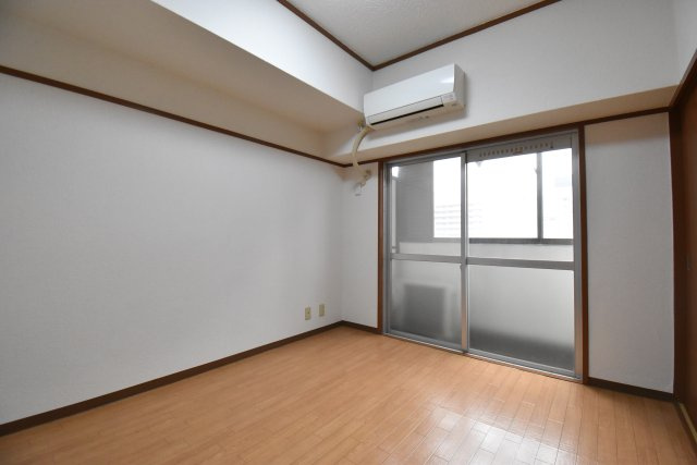 東和グランドハイツの寝室