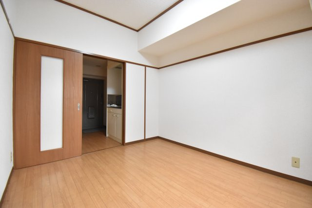 東和グランドハイツの居間・リビング