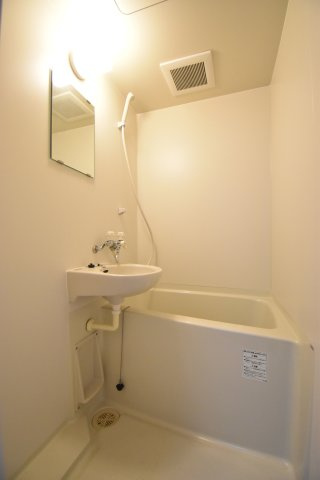 東和グランドハイツの浴室