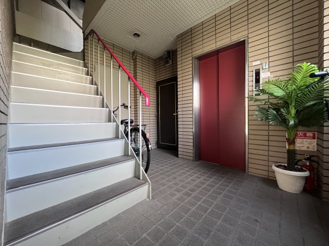 サンハイム長居のエントランス