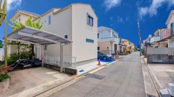 横浜市泉区中田南５丁目の新築一戸建の前面道路含む現地写真|周辺環境も合わせてご案内させて頂きます！
お気軽にお問い合わせ下さい！