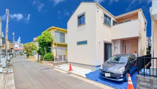 横浜市泉区中田南５丁目の新築一戸建の外観|堂々と完成しました！いつでもご案内可能です！
お車でご自宅まで送迎承ります。