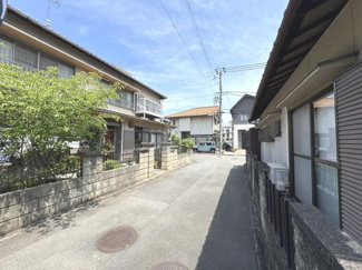 【前面道路含む現地写真】