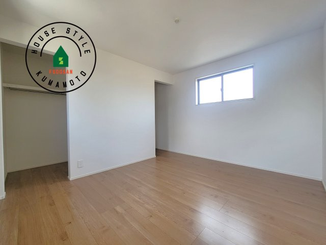 熊本市東区三郎2丁目第1-1棟（1号棟）　の寝室|主寝室には収納力に優れたクローゼットがありますので、お部屋もすっきり片付きます。