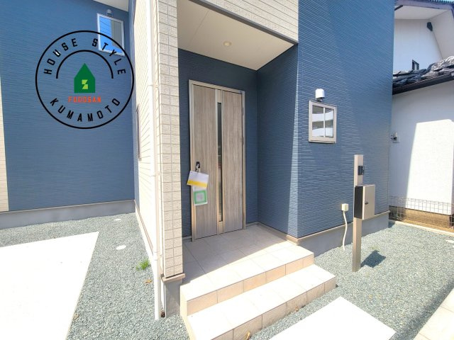 熊本市東区三郎2丁目第1-1棟（1号棟）　の玄関|おでかけの時も帰った時も、「我が家」を最初に感じでもらえる素敵な空間に。