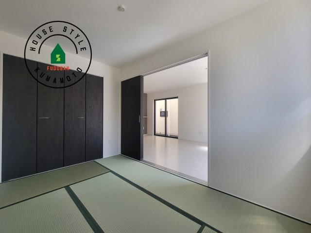 熊本市南区田井島2丁目第1-3棟（1号棟）　の和室|柔らかい畳が心地よい和室
