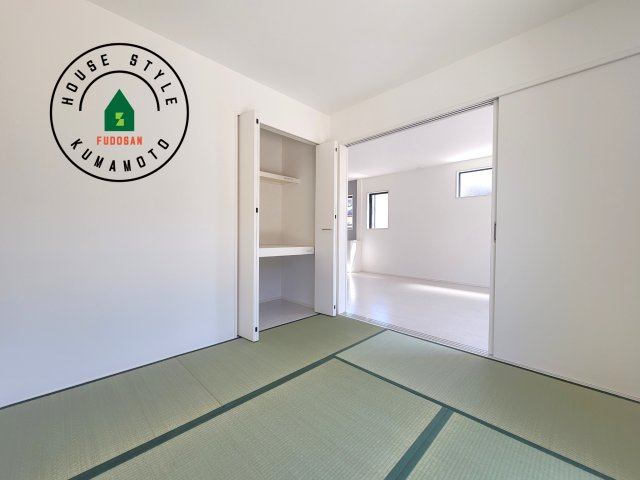 熊本市南区田井島2丁目第1-3棟（2号棟）　の和室|柔らかい畳が心地よい和室