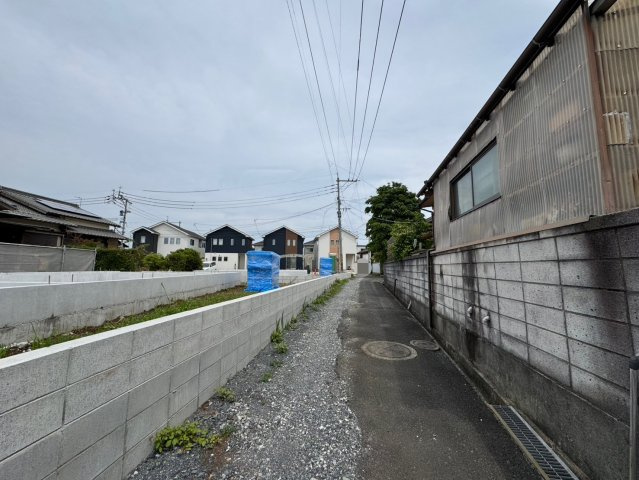 ONE HOUSEーワンハウス－小倉南区津田3丁目【小倉南区　新築戸建て】の前面道路含む現地写真|現地撮影　2025,5,26　ONE HOUSEーワンハウス－小倉南区津田3丁目【小倉南区　新築戸建て】