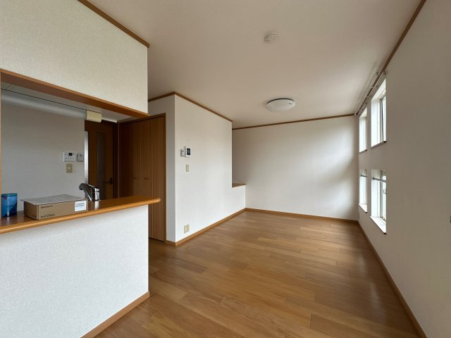 ブリーズ　アレイの洋室