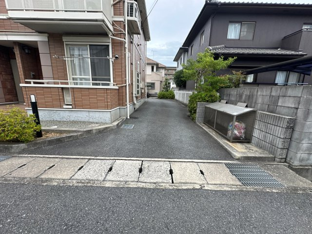 ブリーズ　アレイのエントランス