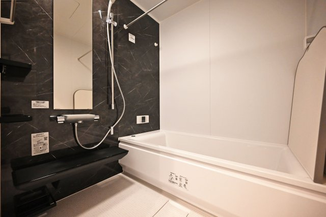 尼崎市浜田町５丁目新築一戸建ての内観：施工例|一日の疲れを癒してくれるバスルーム。ここでゆっくりした後はぐっすり眠れそうです。