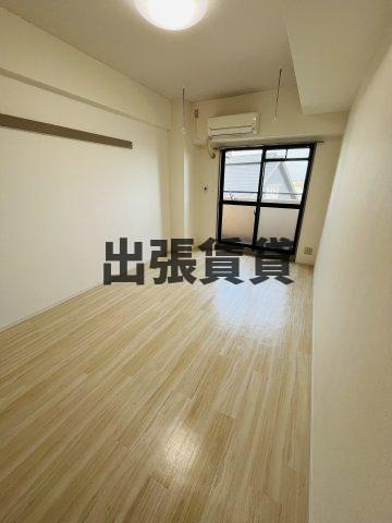 仲介手数料0円！レパラディ3の洋室