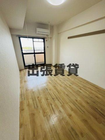 仲介手数料0円！レパラディ3の洋室