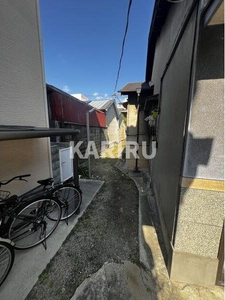 東中浜1丁目4-17貸家のエントランス