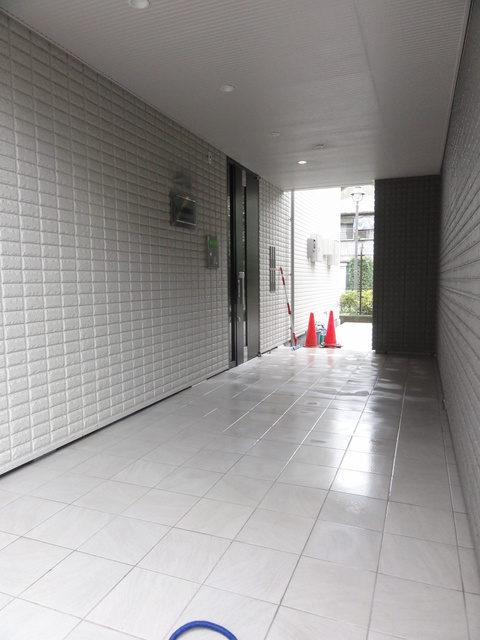 Ｌ・ＭＯＮＤＯのロビー|エントランス