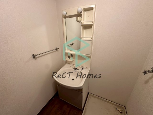 ラフィーネ’98 B棟の洗面所