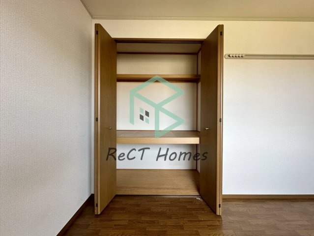 ラフィーネ’98 B棟の収納