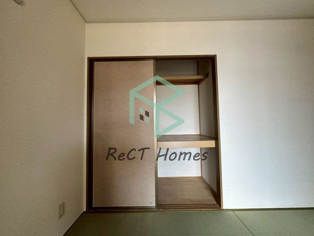 ラフィーネ’98 B棟の収納