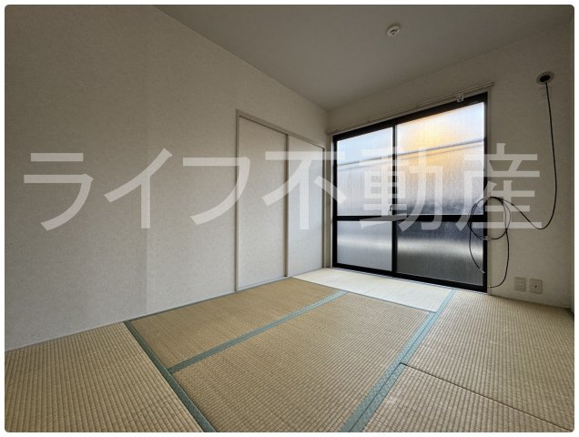 ドミール小阪の居間・リビング|居間です