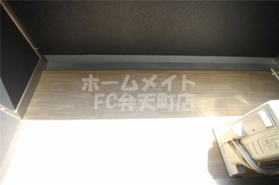 【バルコニー】 | グランカリテ九条南 | バルコニーで洗濯物が干せます