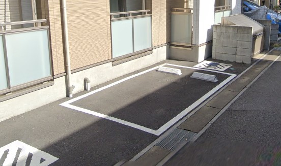 エルスタンザ本八幡の駐車場