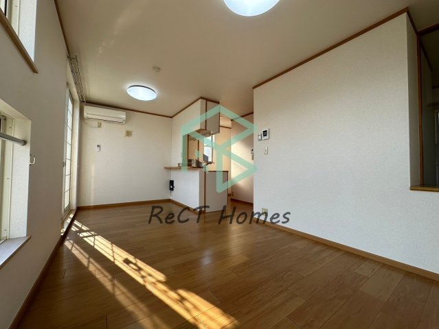 ブリーズ　アレイの居間・リビング