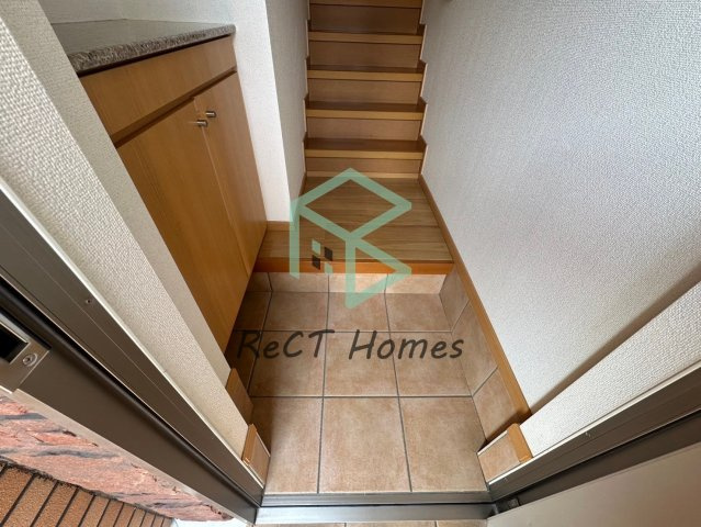 ブリーズ　アレイの玄関