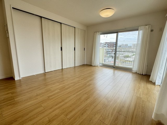 池園ハウスの洋室