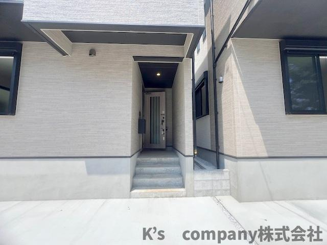 茅ヶ崎市矢畑　新築戸建　1号棟の玄関|玄関周辺スペース◇