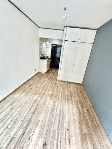 キャロル江坂の寝室