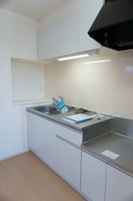 【キッチン】 | ノーブルハウス八幡－Ａ | キッチンでお料理をお楽しみください