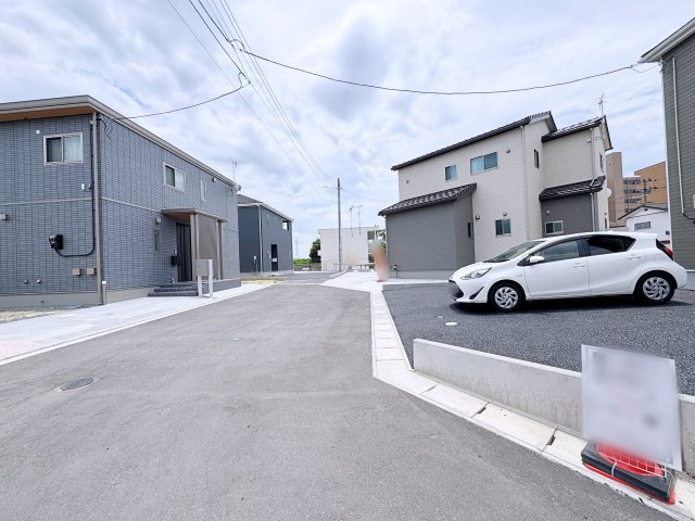 新築戸建・建売　郡山市小原田第8　CRADLE GARDEN　全2棟の前面道路含む現地写真