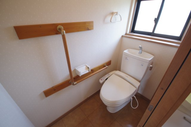 下野市石橋　戸建　予約済のトイレ|２階トイレ
