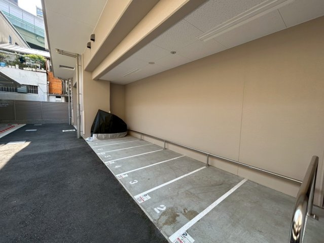 リヴェント福島野田の駐車場