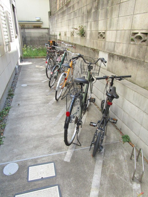 エクレール下北沢のその他共用部分|自転車駐輪可