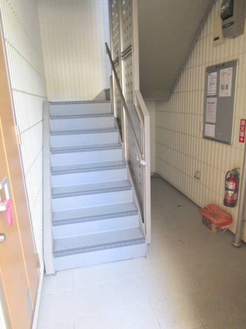 エクレール下北沢のロビー|共用スペース