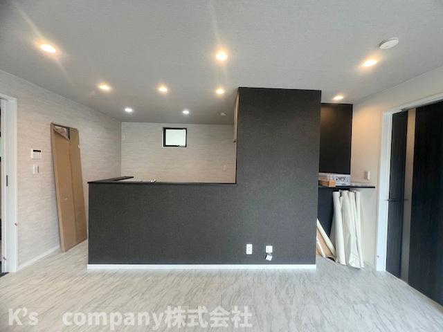 ◎茅ヶ崎市高田1丁目　新築戸建のキッチン|全体を見わたせる対面式キッチン♪