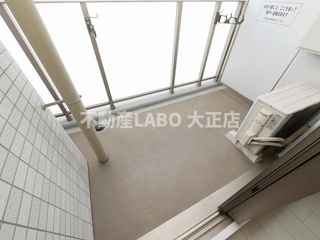 エスリード難波レジデンスのバルコニー