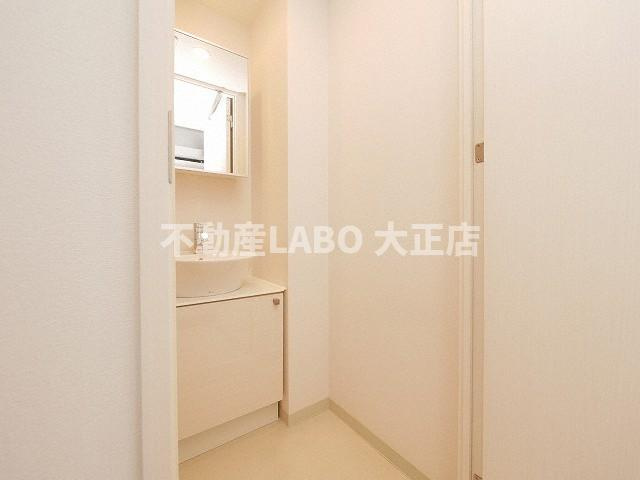 エスリード難波レジデンスの独立洗面台