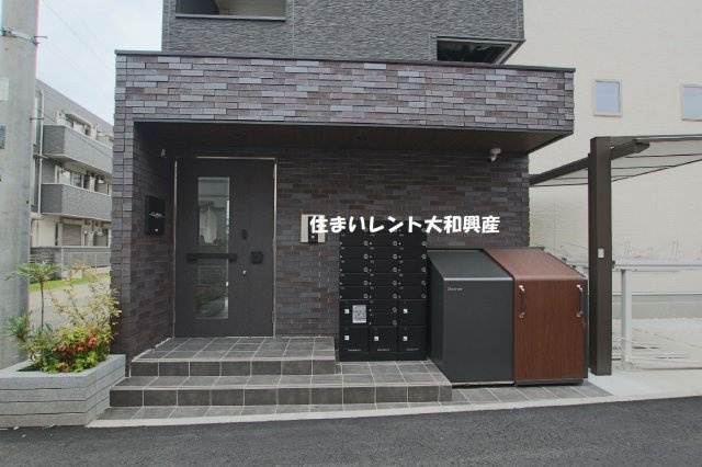 リブリ・相模大野４のエントランス