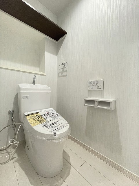 ヴェルディ広駅前ツインタワーのトイレ|温水洗浄機能付きのトイレです。