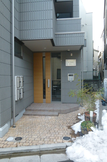 e-hausのエントランス|★エントランス★