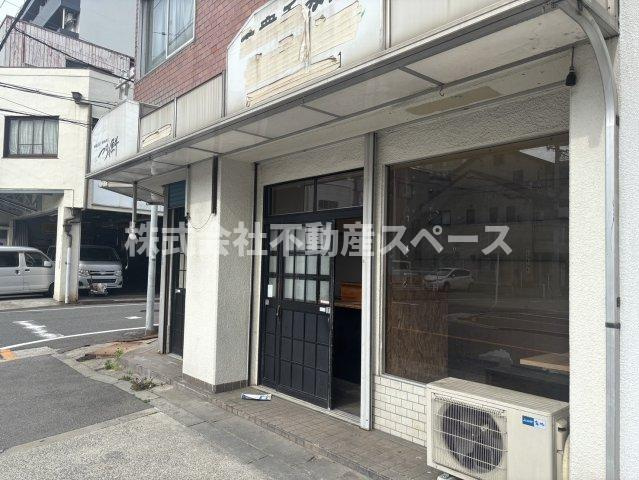 大阪市都島区内代町１丁目の店舗一部のエントランス