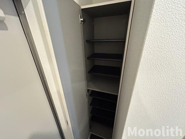 ジーメゾン岸和田ラクセルの収納