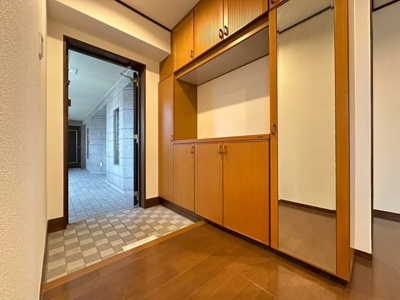 【玄関】 | ロイヤルプリンス