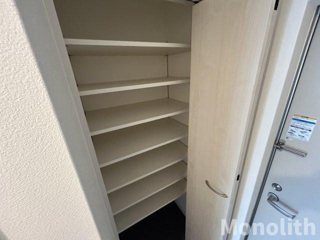 ジーメゾン岸和田ラクセルの収納