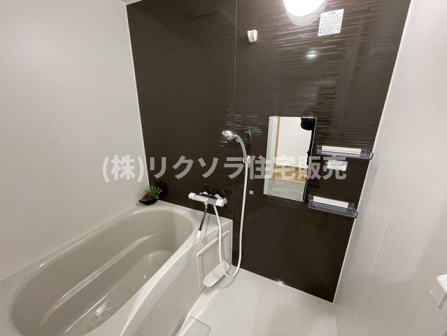 寝屋川サンハイツA棟のバルコニー|南西向き
■物件内覧・資金計画相談・住宅ローン相談、リフォーム相談、お問合せ受付中■
※当日・翌日のご内覧、ご相談はお電話でのお問合せがスムーズです！